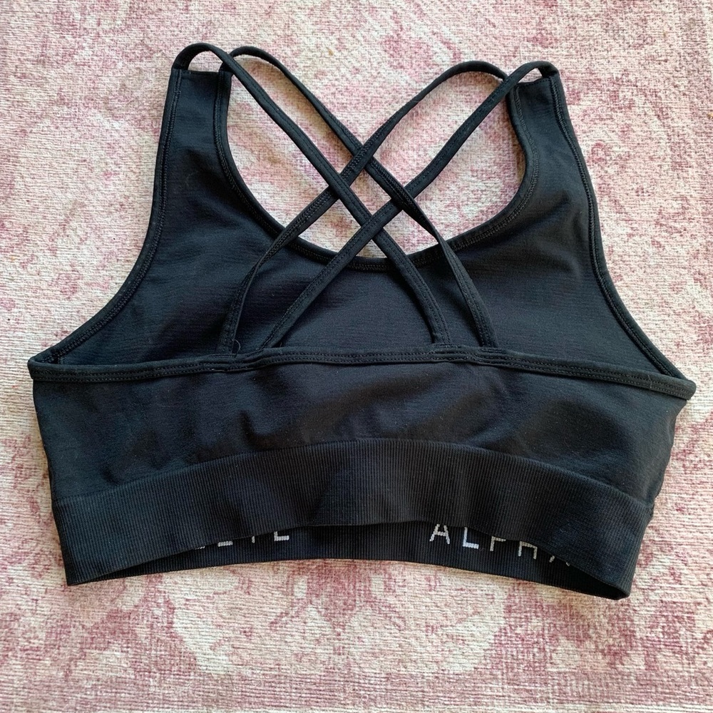 Alphalete Sports Bra Size Small